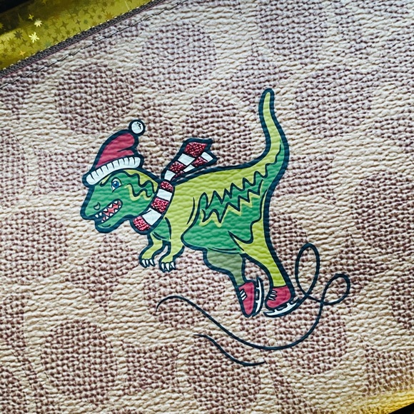Authentic Coach Rexy Wristlet - Picture 3 of 4